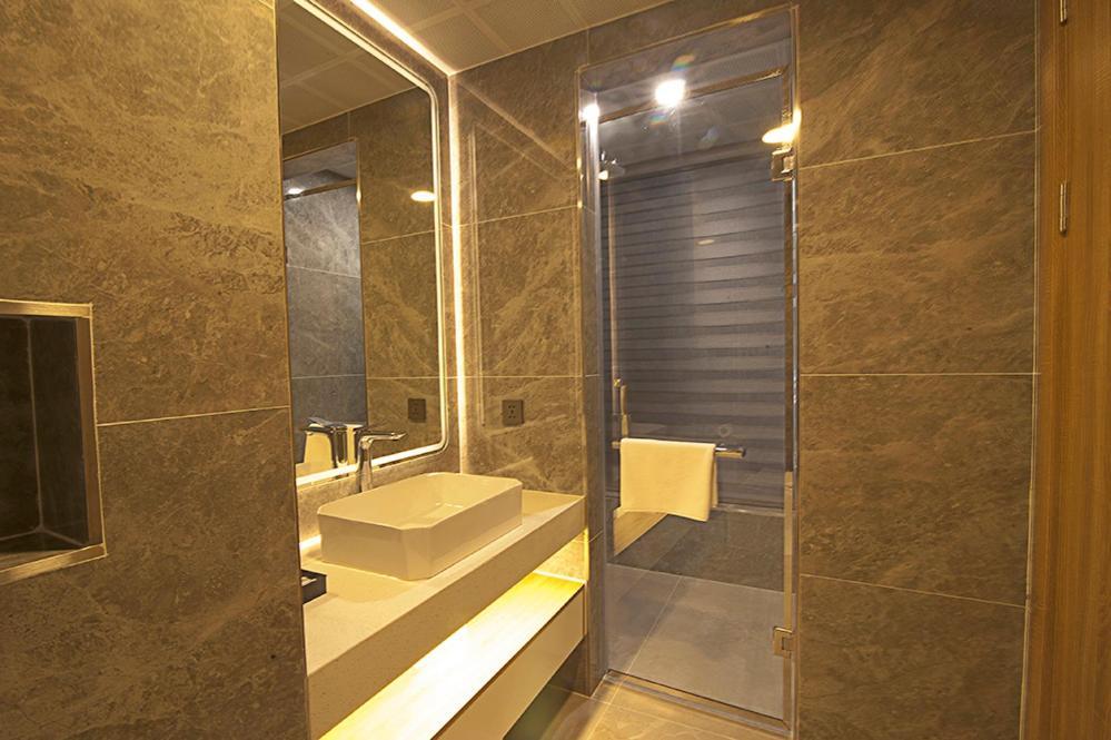 Elite Homestay Ha Long Esterno foto
