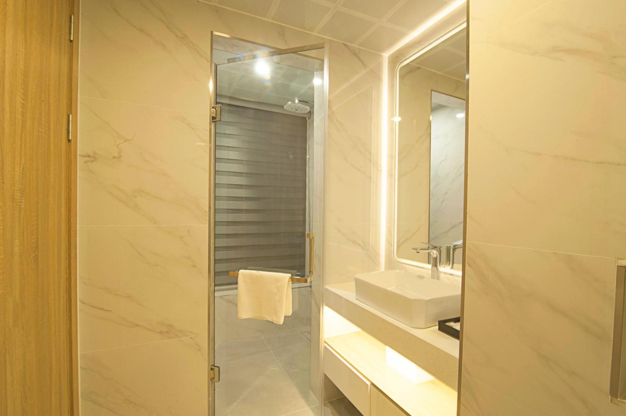 Elite Homestay Ha Long Esterno foto
