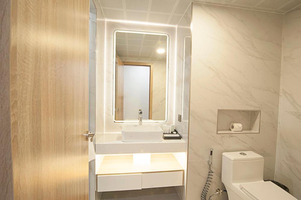 Elite Homestay Ha Long Esterno foto